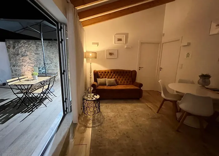 Douro Pateo House